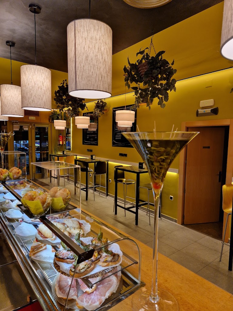 Bar Smiley — Comida y bebida