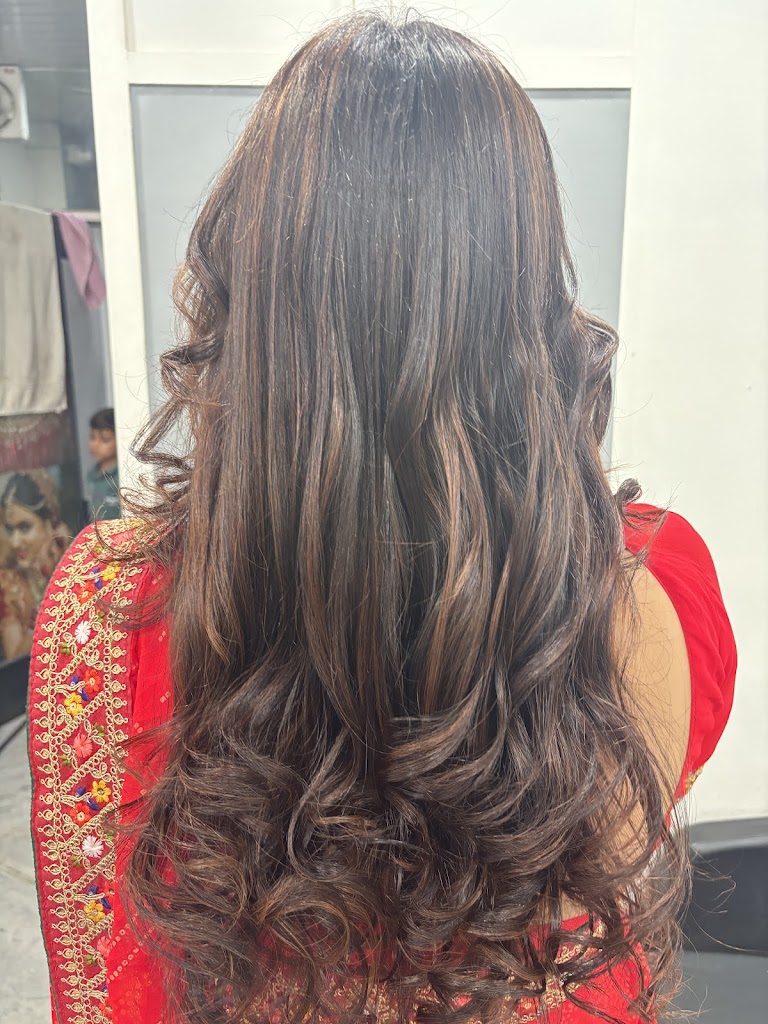 Style Maker The Unisex Salon Academy