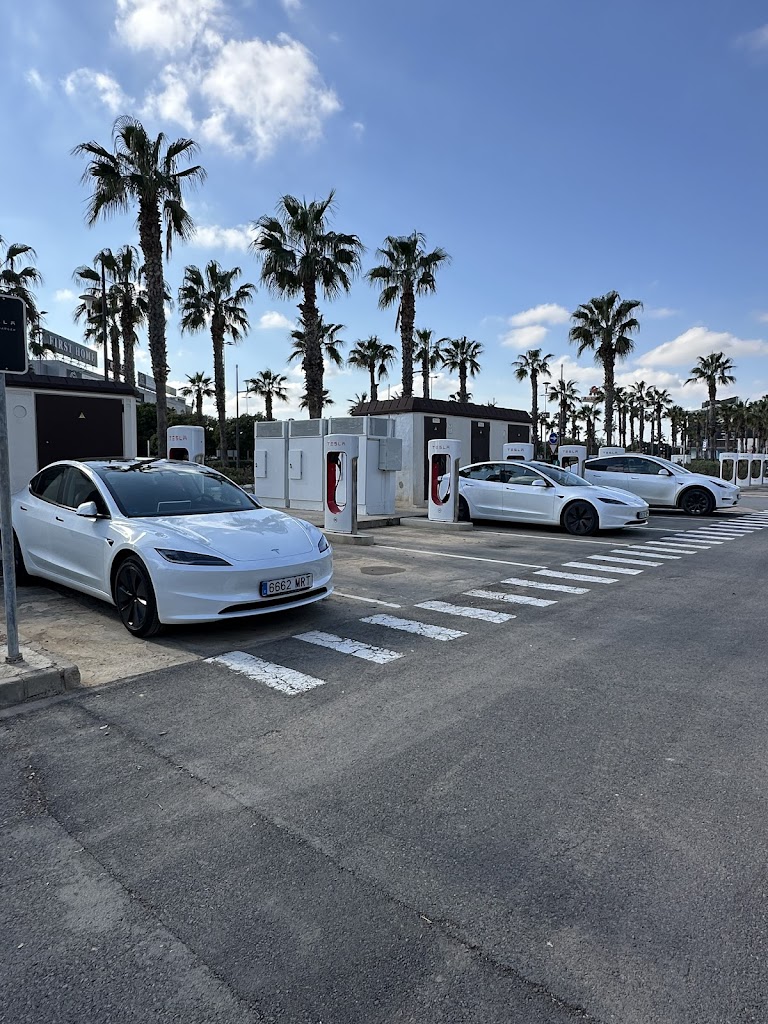 Tesla Supercharger