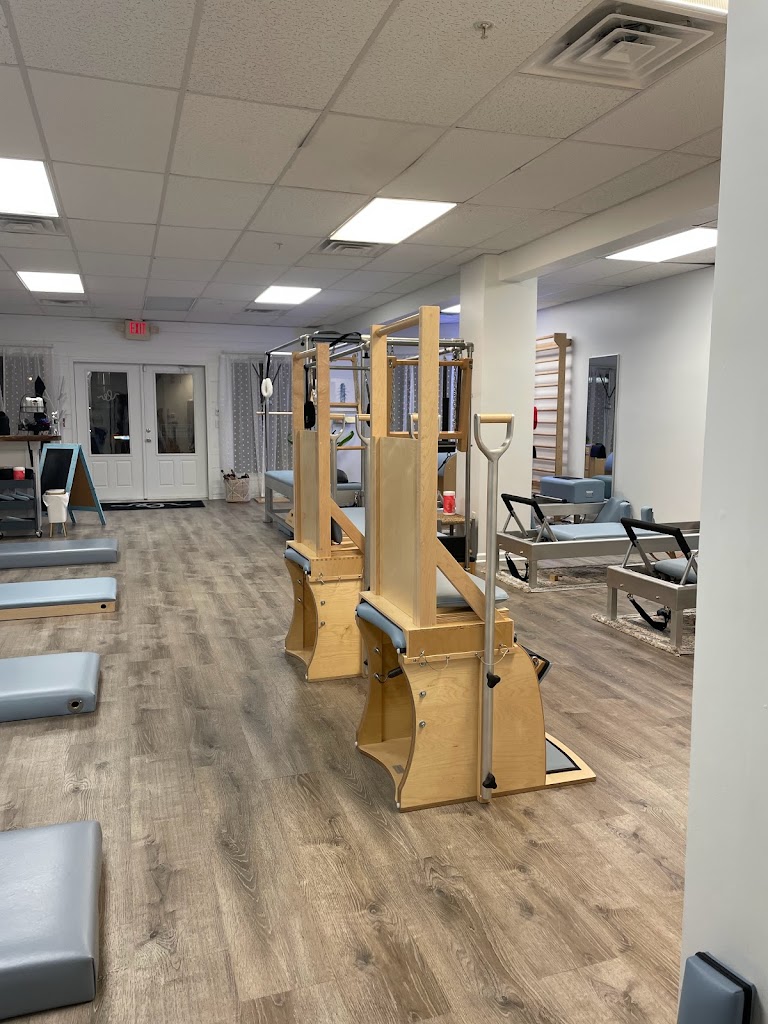  Snake and Twist Pilates