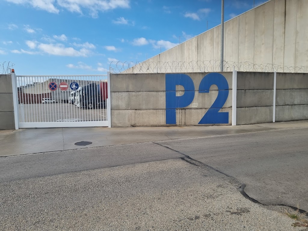 Truckparking 2 Petrem