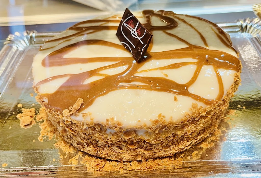 Cafeteria Heladeria Panaderia La Hogazza — Comida y bebida