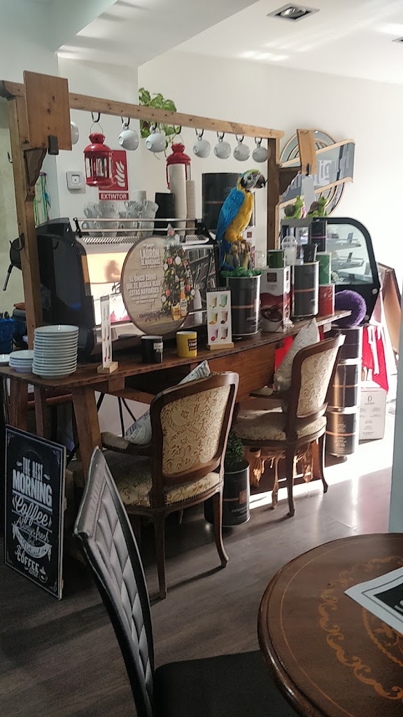 Un Cafe? — Ambiente