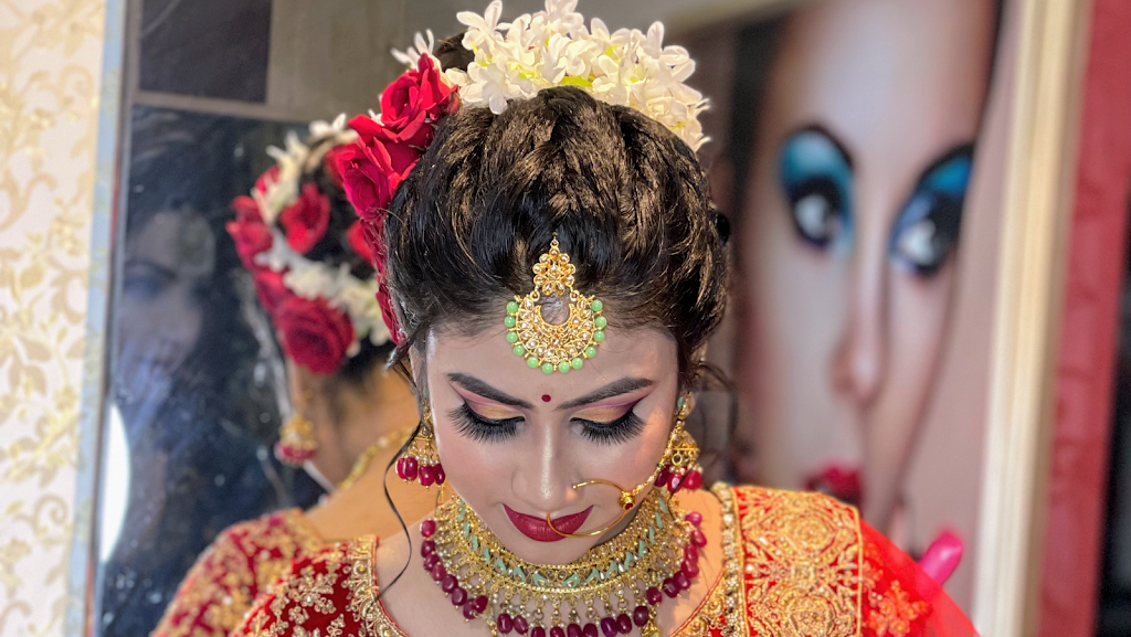 Rd S Makeover Academy