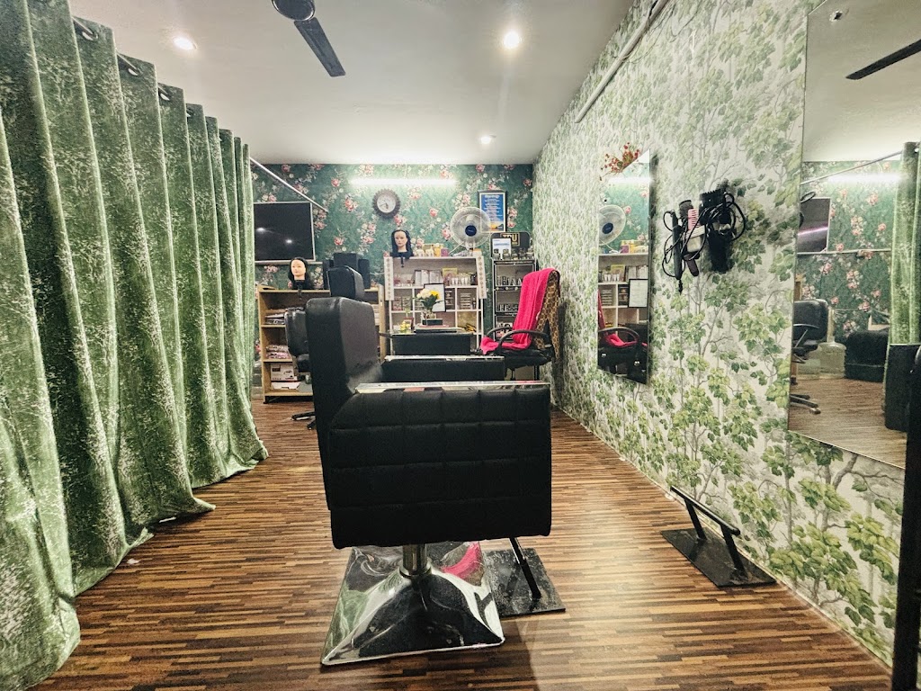 Women S Era Beauty Salon