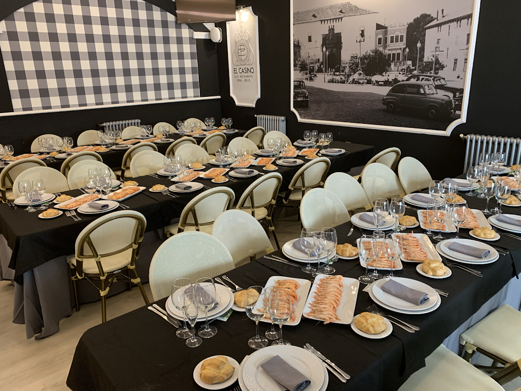 Casino Primitivo — Comida y bebida