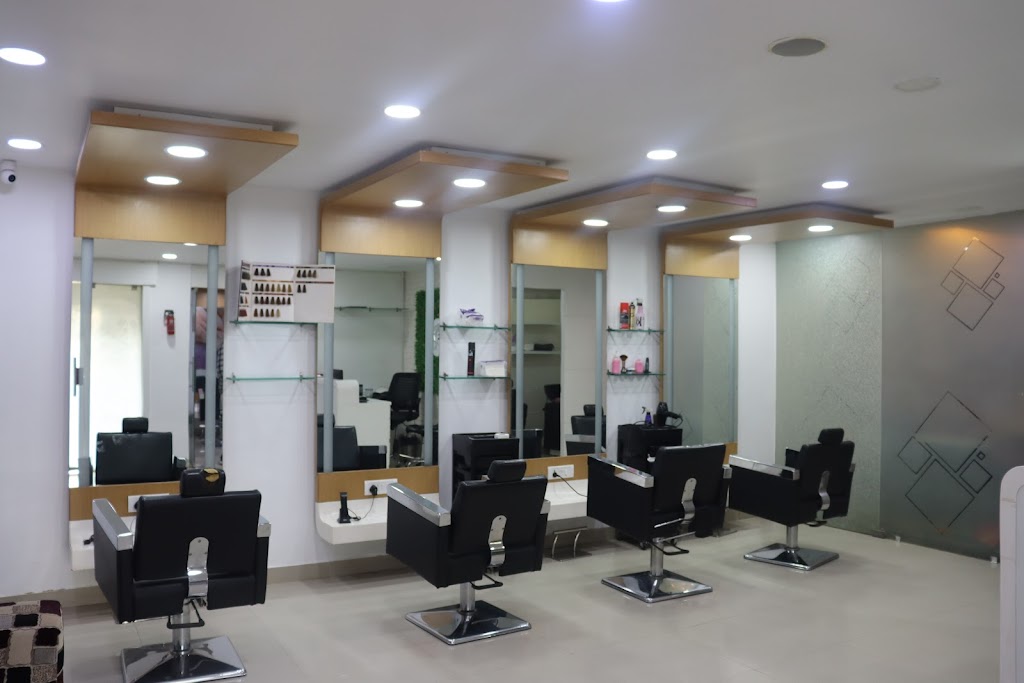 Natures Unisex Salon
