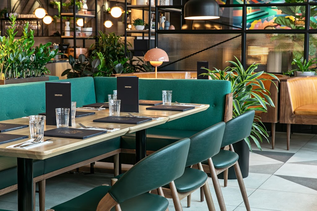 Earls Kitchen + Bar in Burnaby
