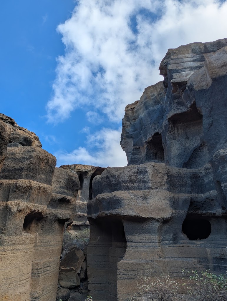 Cuevas La Montana de Galdar