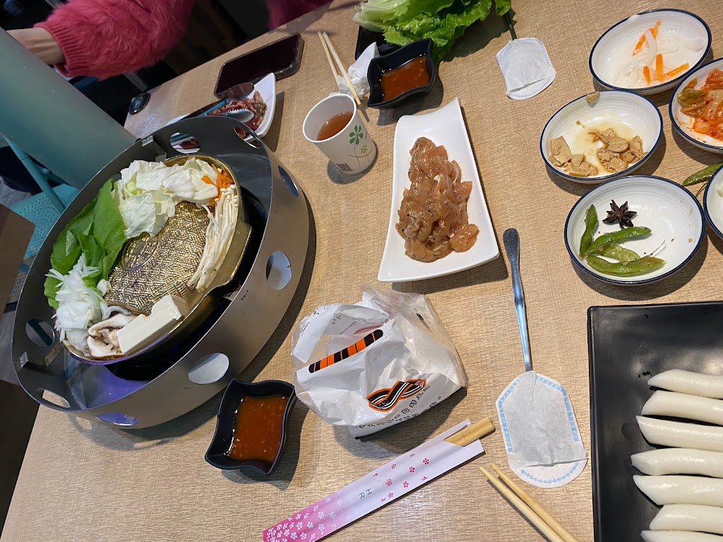 首爾韓鍋 (逢甲) GANGNAM Korean Restaurant 서울 강남닭갈비 맛집 的照片