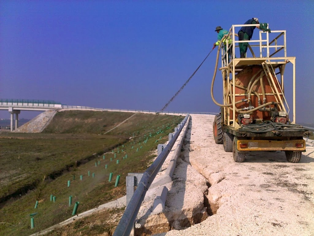 Andaluza de Servicios Medioambientales e Hidrosiembras S.L. (Andaluza De Hidrosiembras)