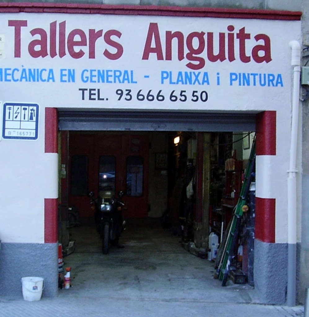 Talleres Anguita — Exterior