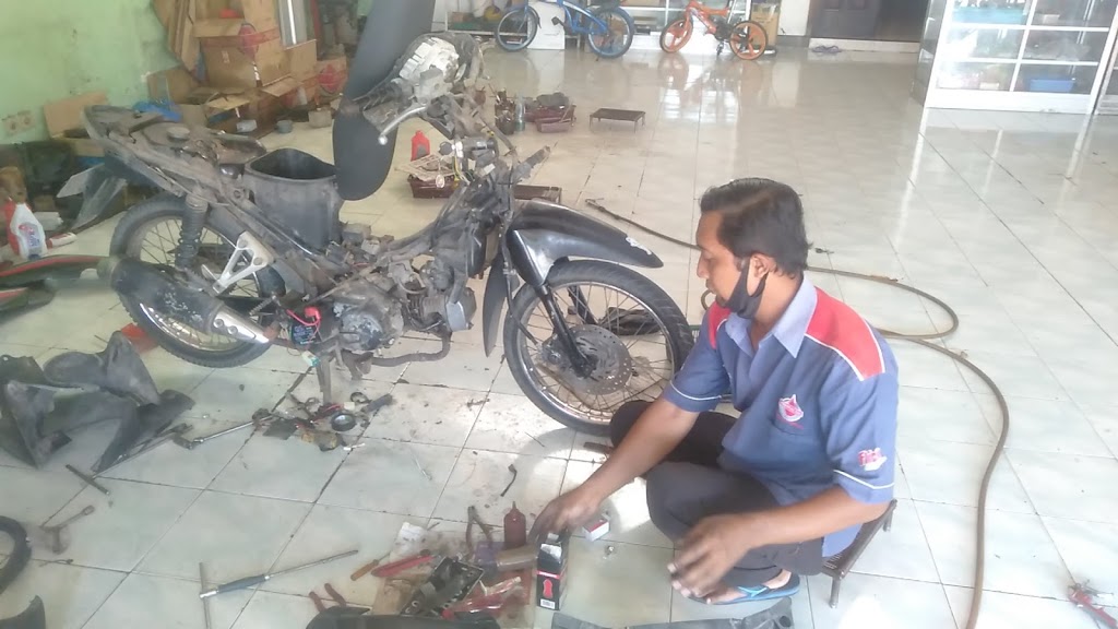 Bengkel Surabaya Motor