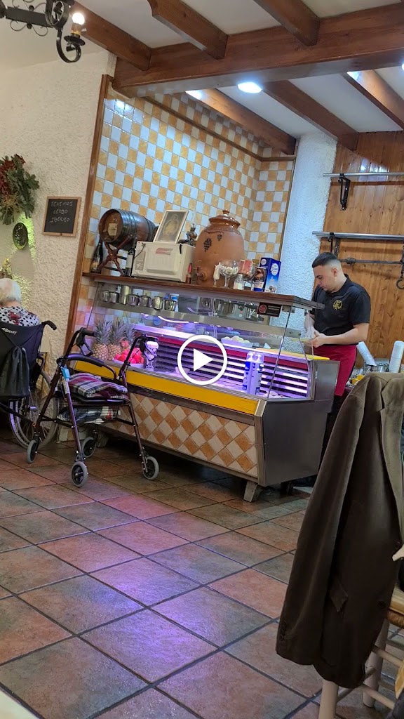 Restaurante Meson Los Migueles — Videos