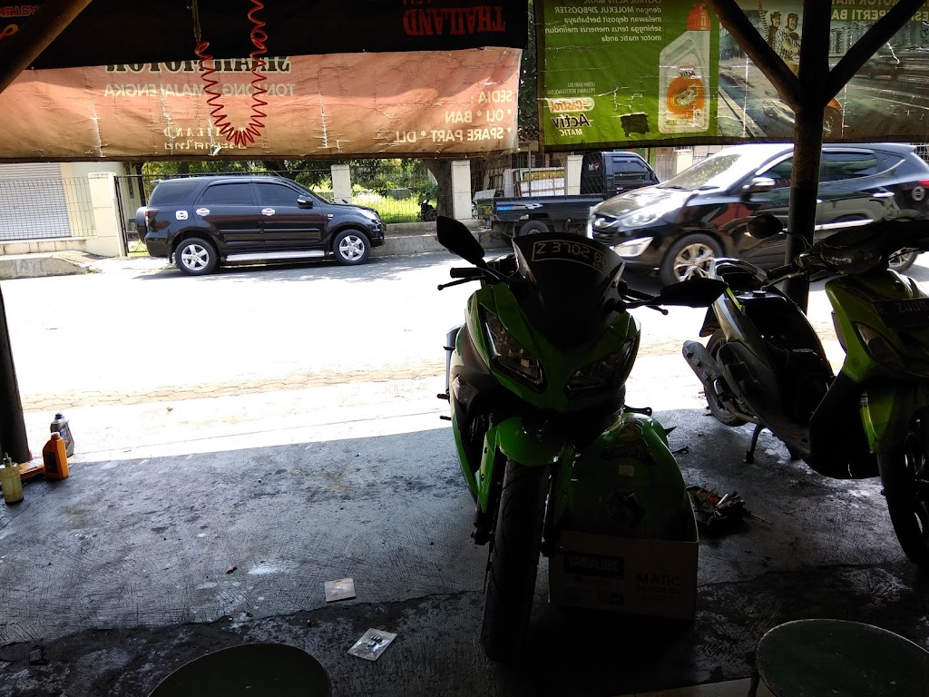 Bengkel Sinar Motor dan Agen BRILink