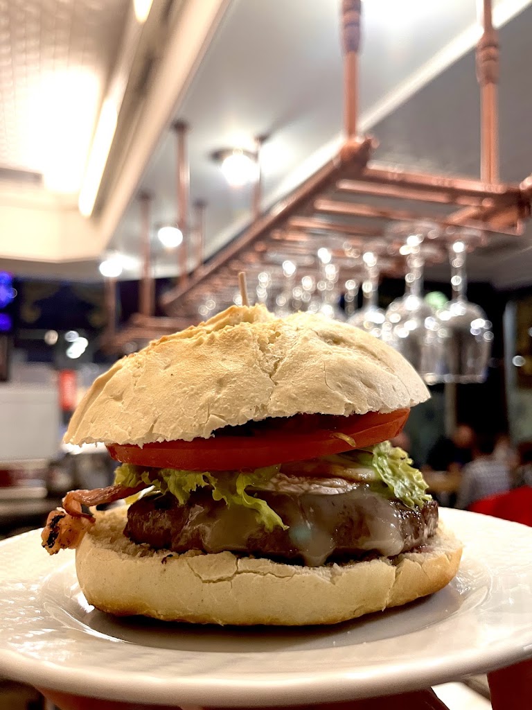 Cafeteria Biarritz — Comida y bebida
