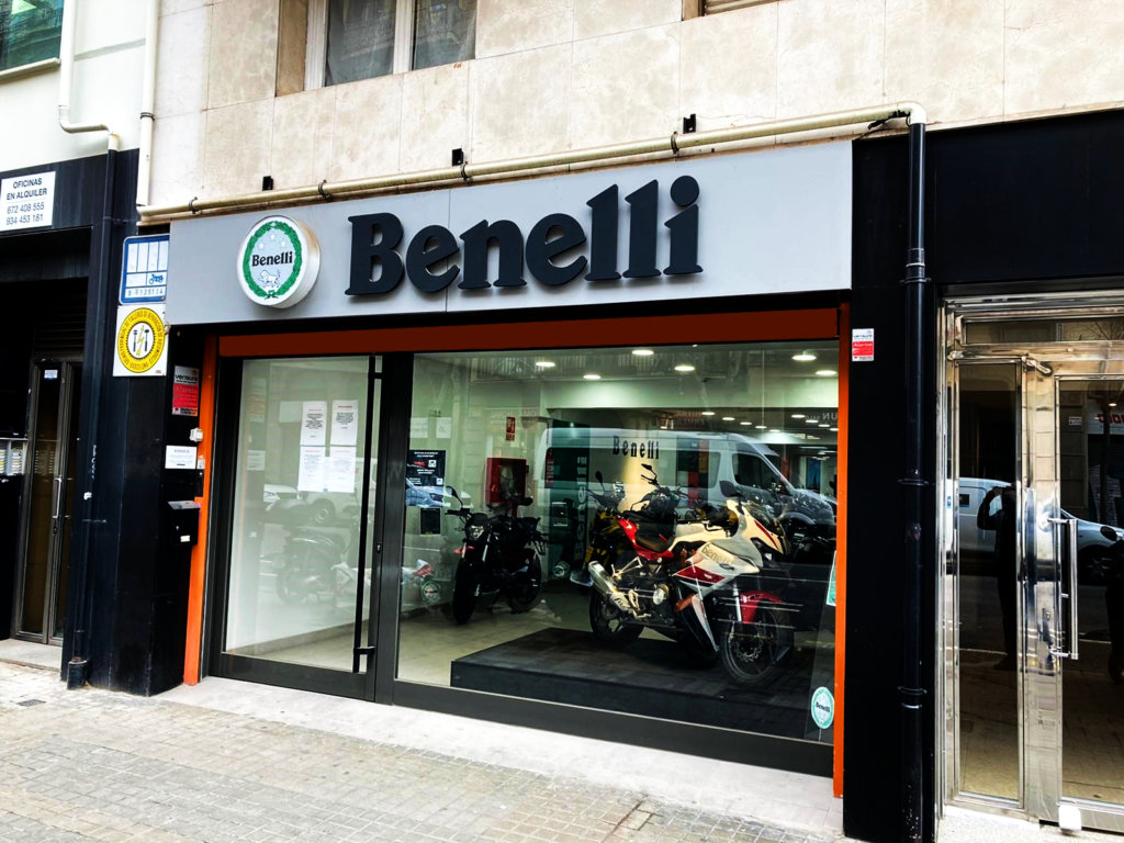 KEEWAY CENTER BARCELONA Concesionario Oficial de las marcas Keeway, Morbidelli, Benelli y Benda.