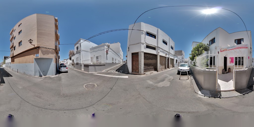 Encarna Coll Nueva Estetica — Street View y 360deg