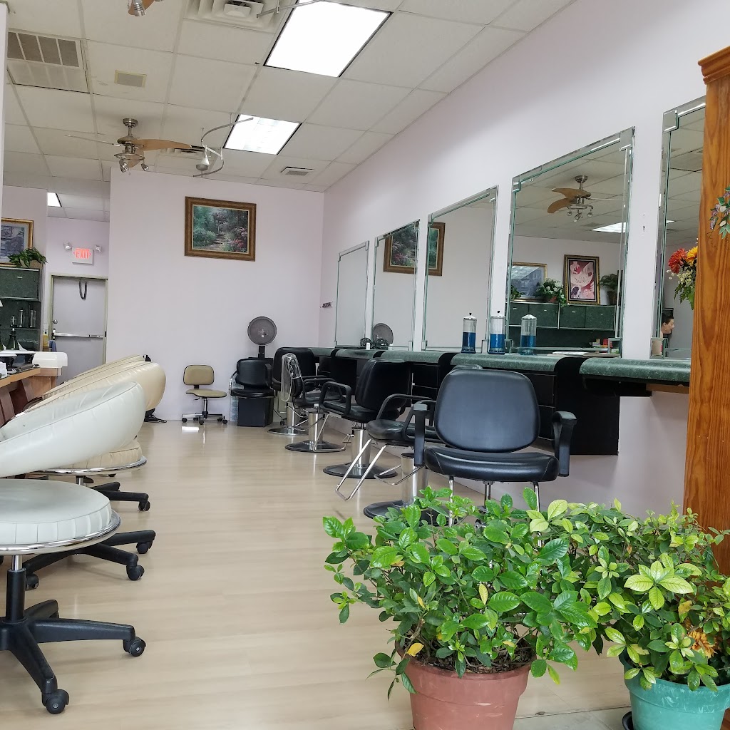 Pink Nail Salon Main Image