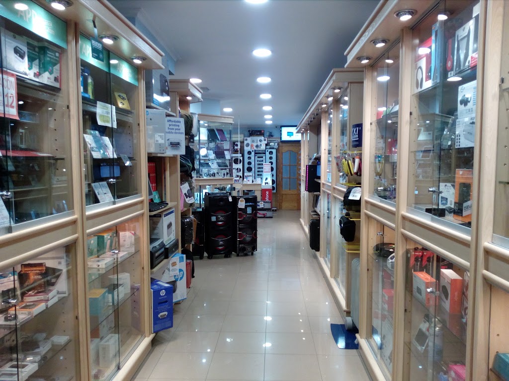 Tokio Technologies. Reparacion de ordenadores y reparacion de telefonos moviles. — Interior