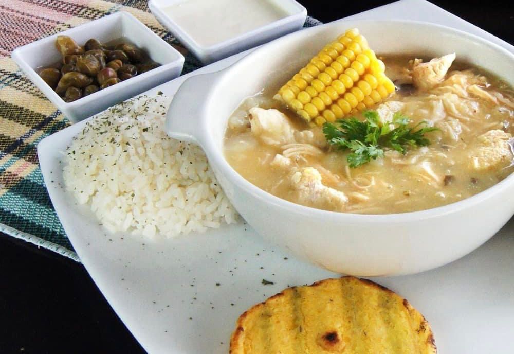 Restaurante El Rincon Paisa — Comida y bebida