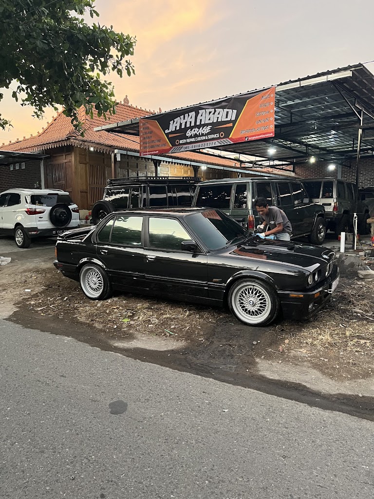 Bengkel Mobil Cahaya Abadi