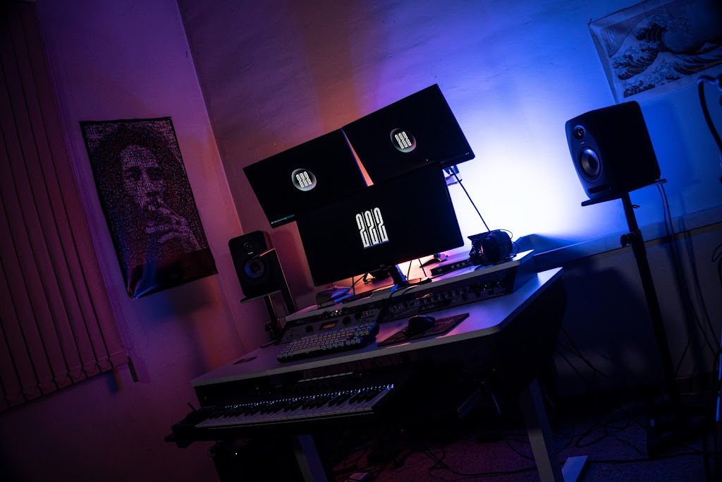 222 Estudios