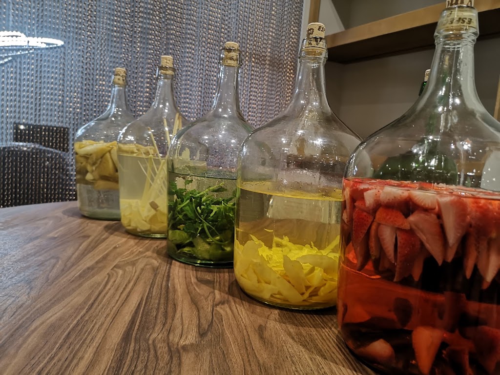 Restaurante Enxebre. — Comida y bebida