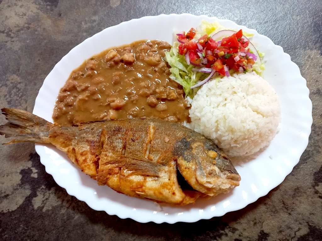 Isabellas Cafe Bar — Comida y bebida