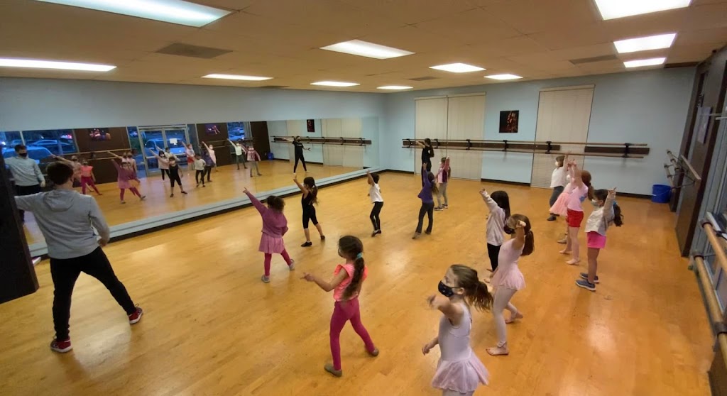  Studio 10 Dance