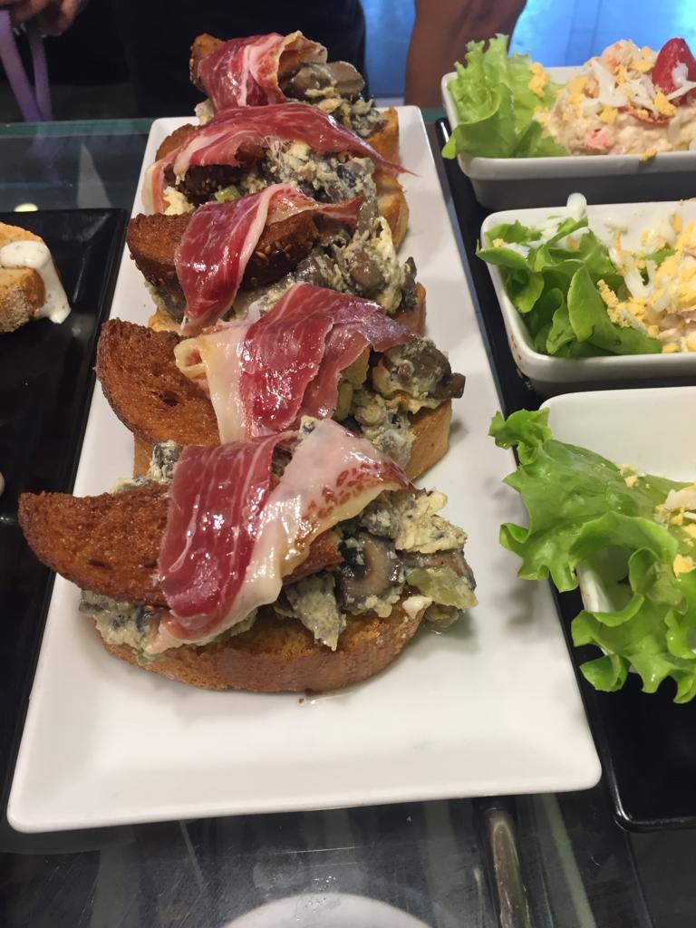 La Borobila — Comida y bebida