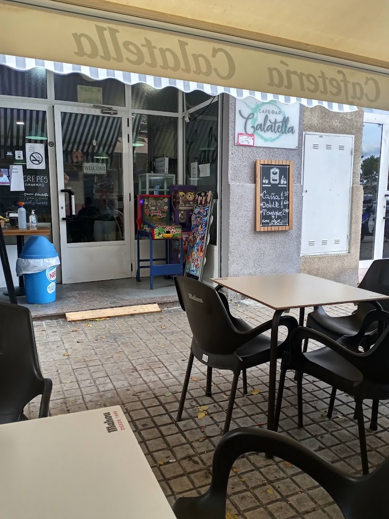Bar Calatella — Ambiente