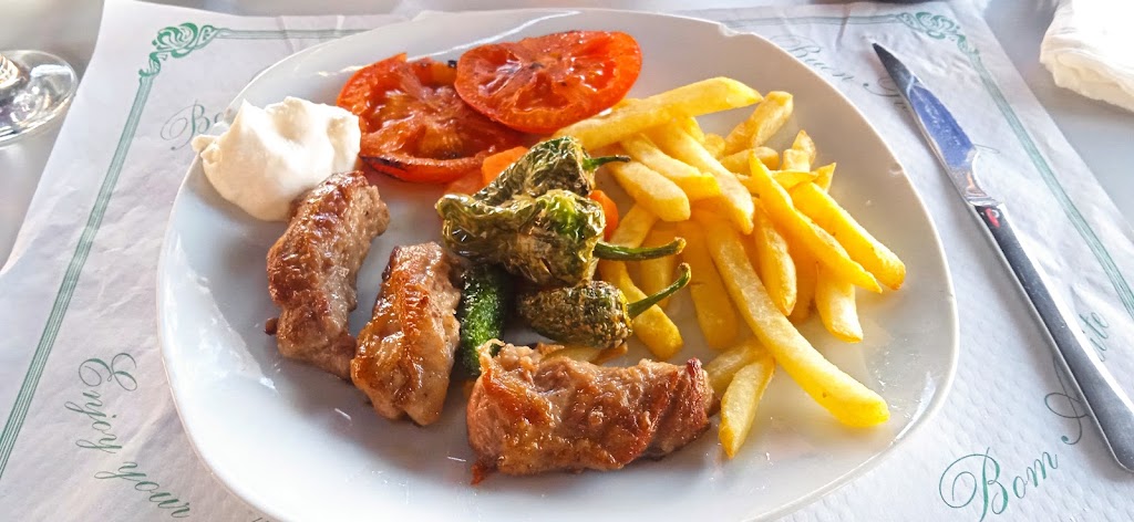 Restaurante El Canal — Comida y bebida