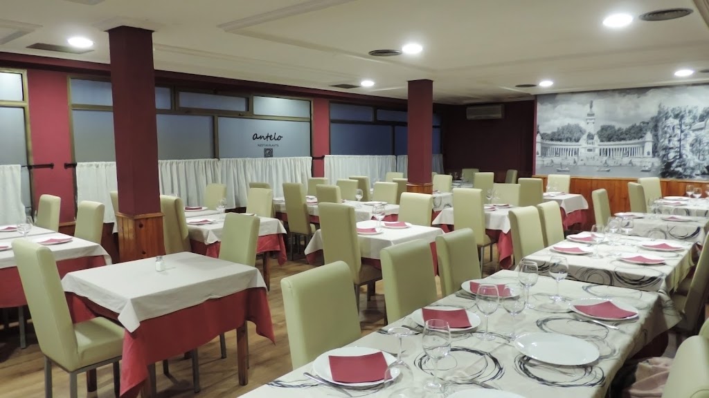 Restaurante Antelo — Ambiente