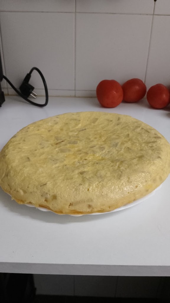 POMETA (Bar, Cafeteria, Desayunos, Almuerzos...) — Comida y bebida