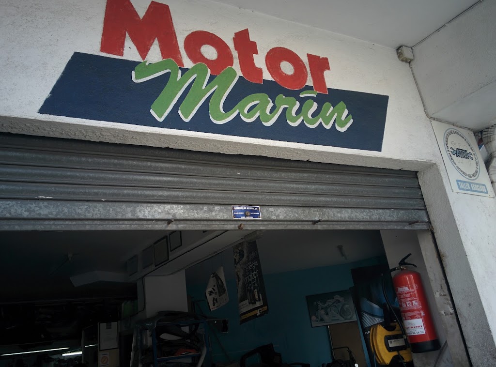 Motor Marin — Exterior
