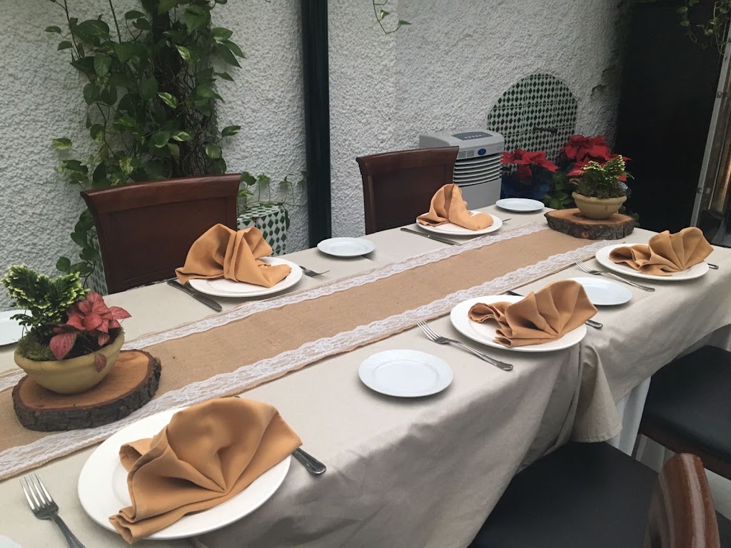 Meson - Restaurante San Martin — Comida y bebida