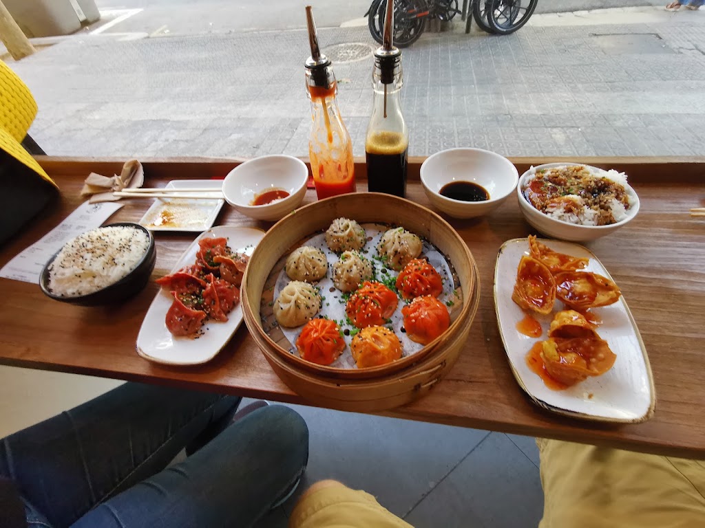 Lady Dumpling Arco de Triunfo — Comida y bebida