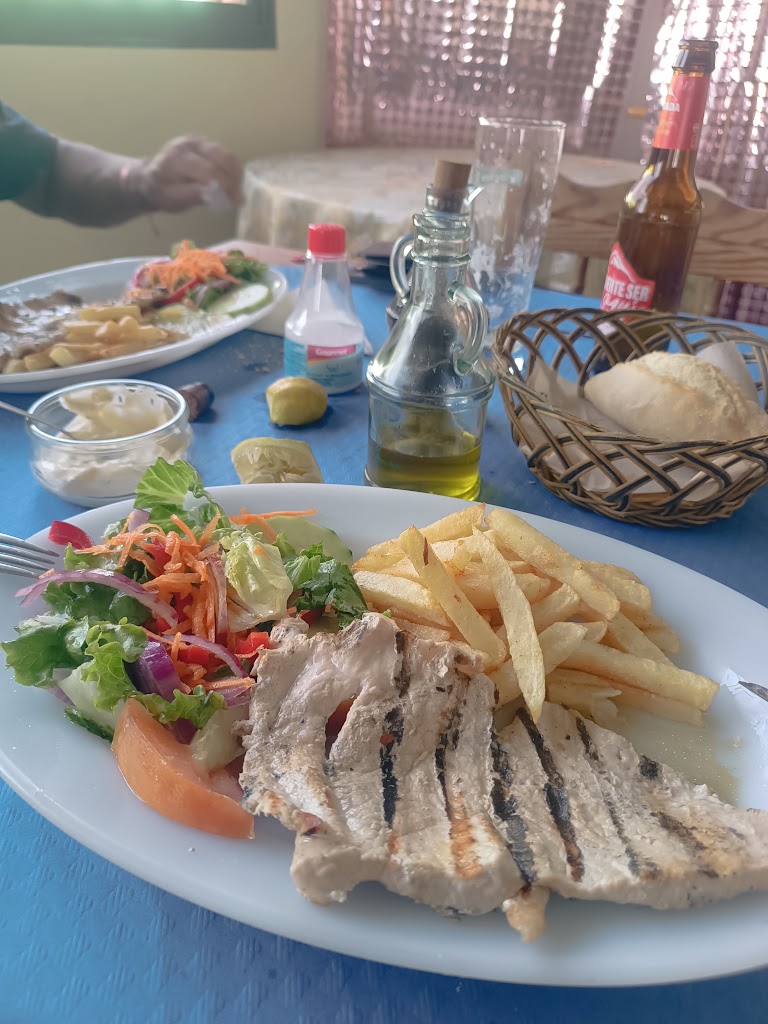 Restaurante Rincon Brasileno — Comida y bebida