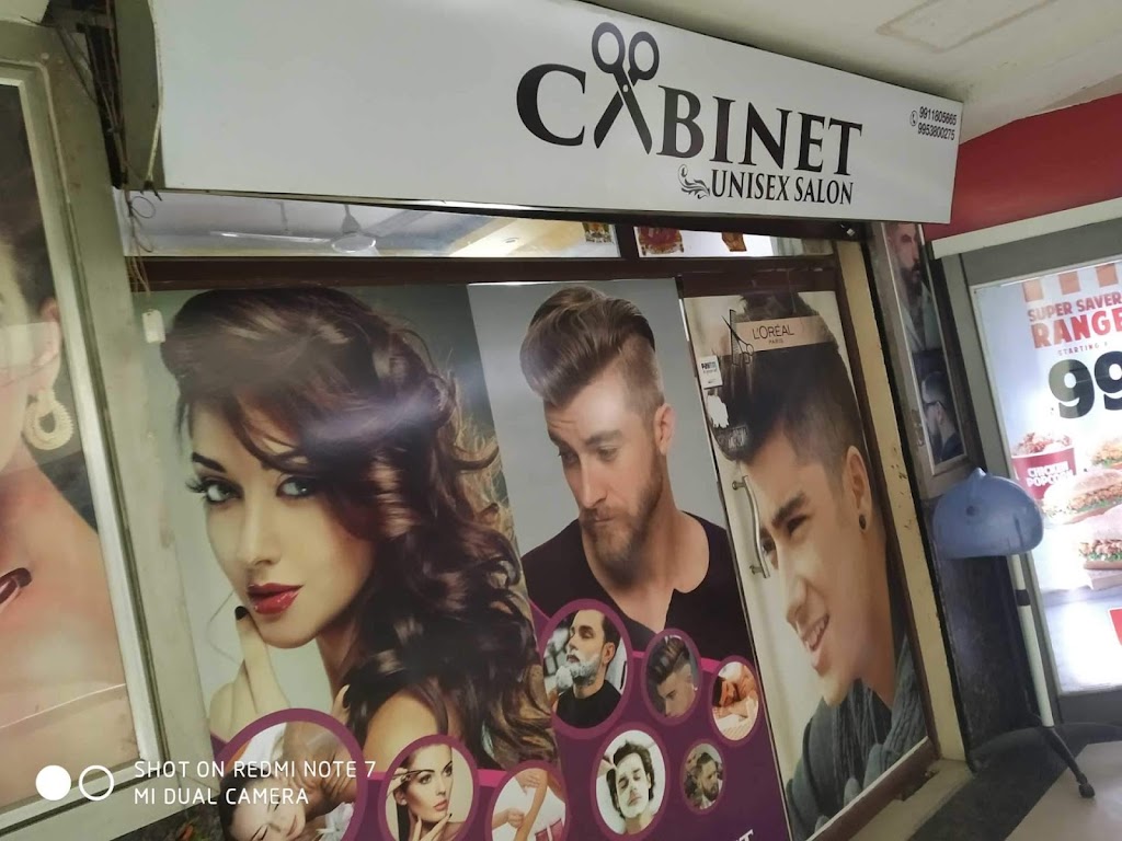Cabinet Unisex Salon