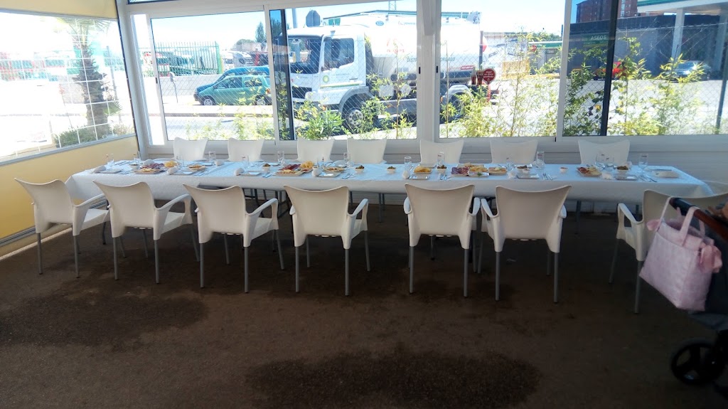 Cafe Bar La Gineta — Ambiente