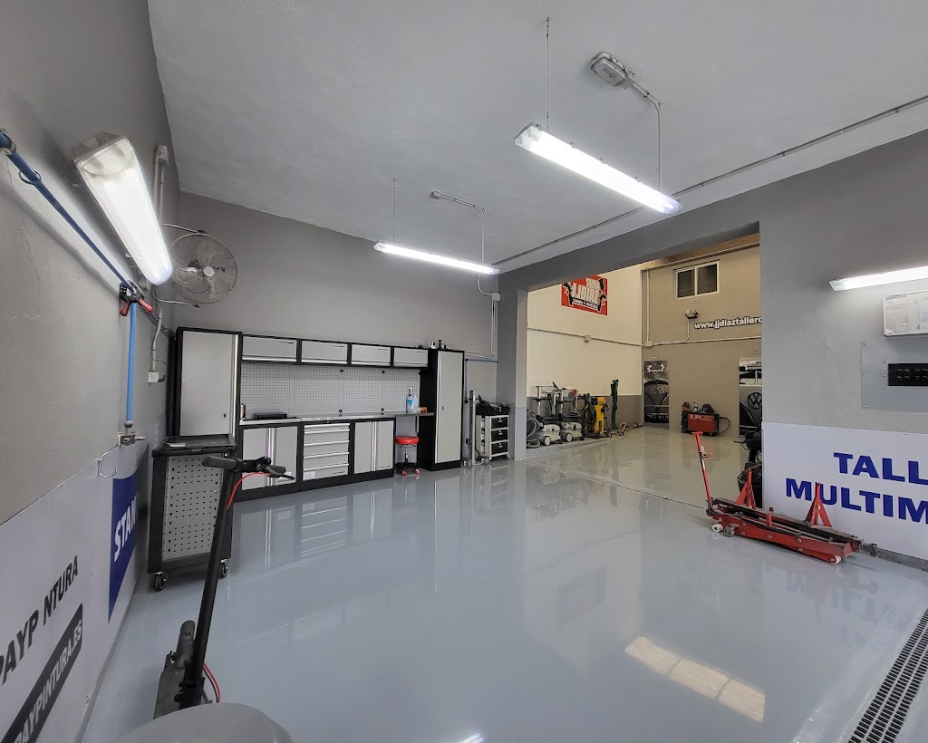 Taller JJ Diaz — Interior