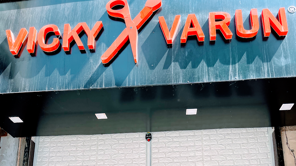 Vicky Varun Acedmy And Studio Of Makeup