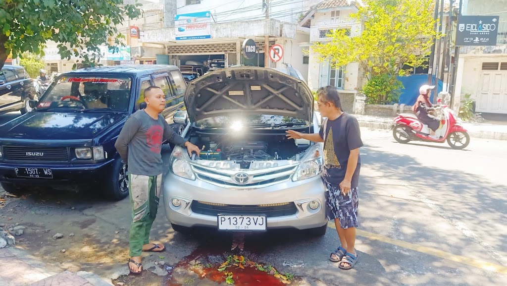 Service, repair dan modifikasi segala jenis radiator.