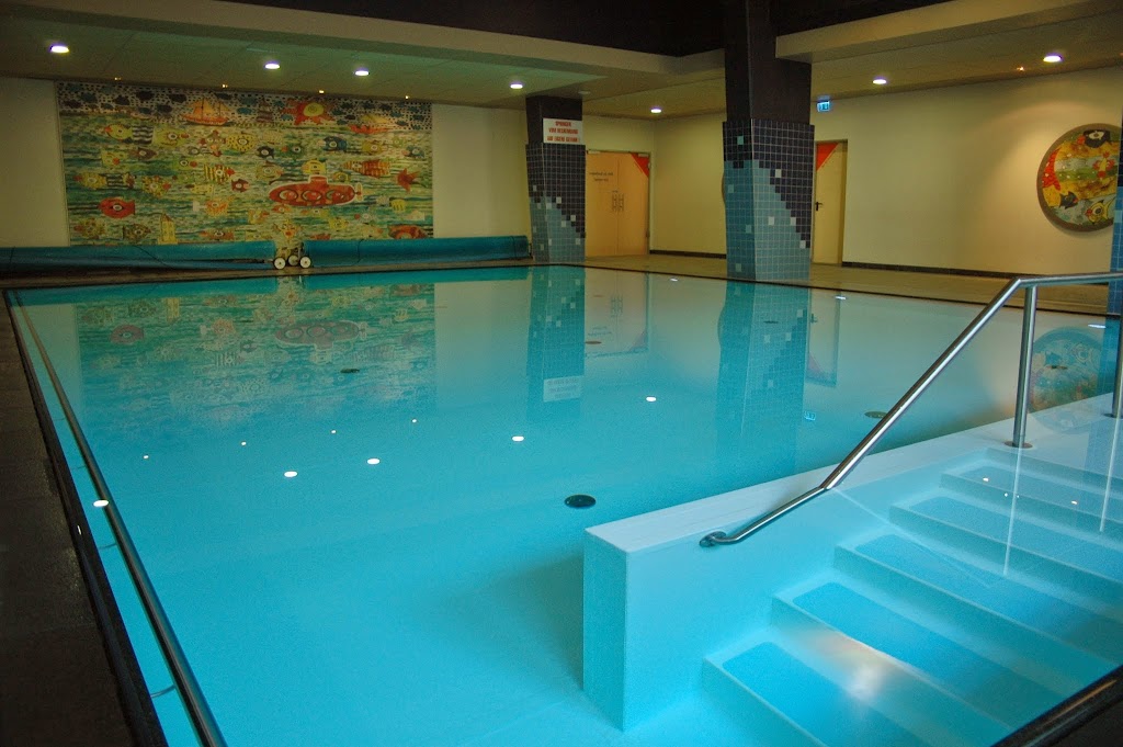 Babyschwimmen & Kinderschwimmen im Wasserwelt Westbad + Wassergymnastik - Schwimmschulen Leipzig