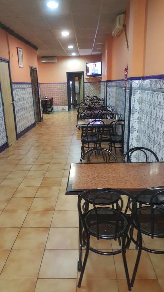 Euro Doner y Pizzeria 86 — Ambiente