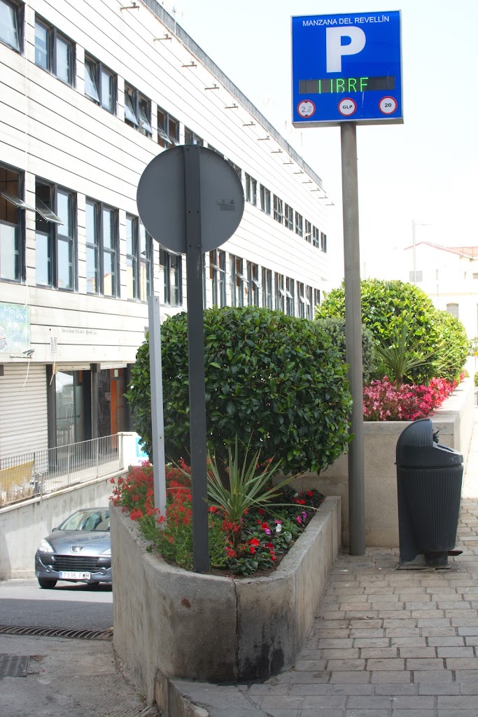 Aparcamiento Manzana del Revellin - AMGEVICESA