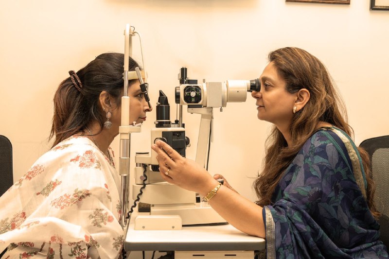 Dholakia Eye Clinic In Mumbai Best Ophthalmologist Femto Cataract Surgery Best Cataract Surgeon In Mumbai