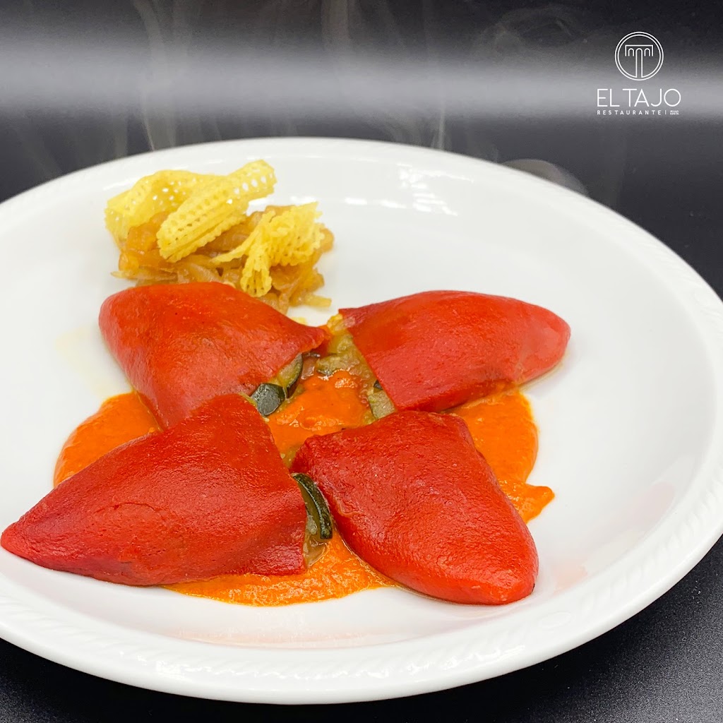 Restaurante El Tajo — Comida y bebida