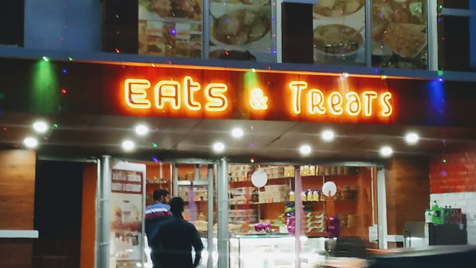 Streets Makeover Saloon